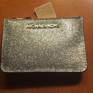 Michael Kors Sliver Leather Wallet(Jet Set Travel)